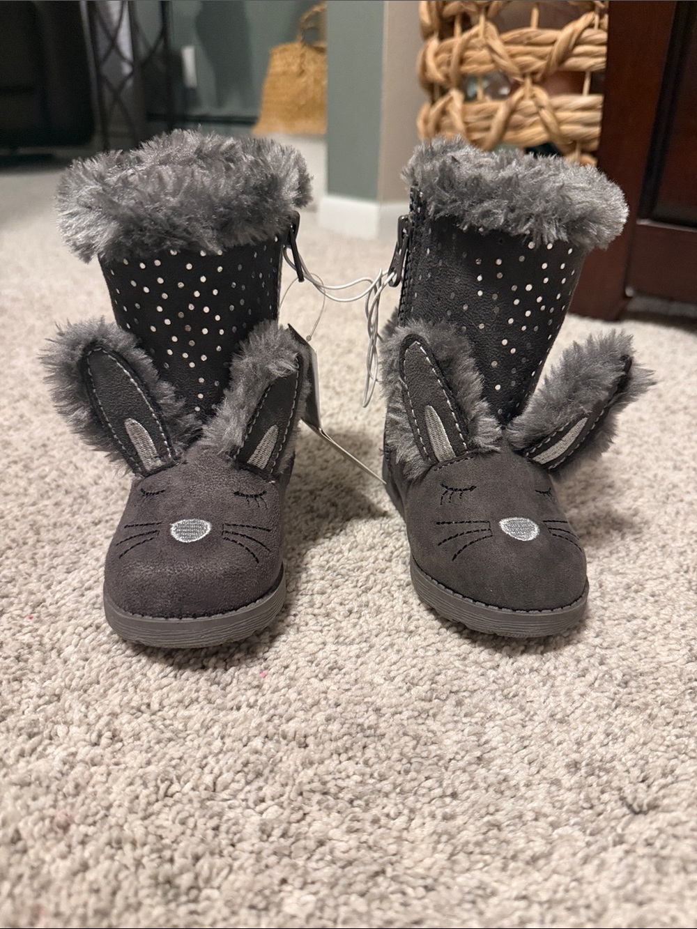 Cat & Jack Gray Bunny Ear Kids Boots
